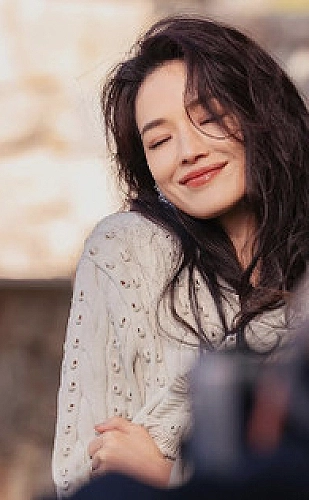 黄豆短剧免费版百度 悬疑反转：短篇幅里的长回味，留给细节控